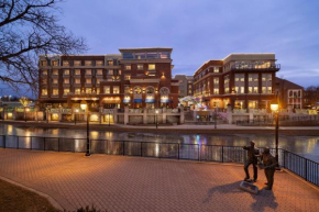 Hotel Indigo Naperville Riverwalk by IHG